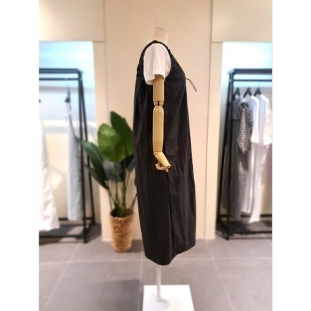 스트링 셔링 민소매 원피스 다크그레이