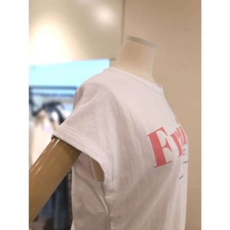 프레이즈 만소매 티셔츠 화이트