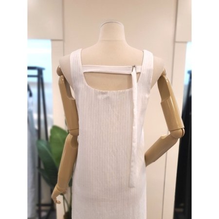 스퀘어넥 레이어드 민소매 원피스 화이