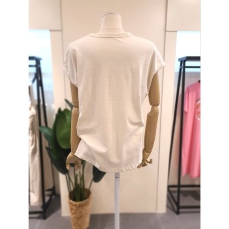 프레이즈 캡소매 티셔츠 베이지