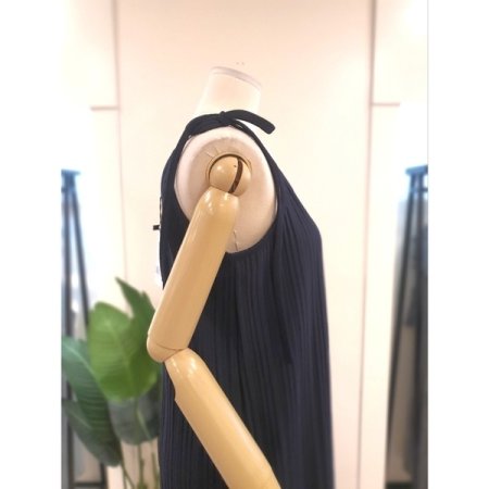 플리츠 뷔스티에 원피스 네이비