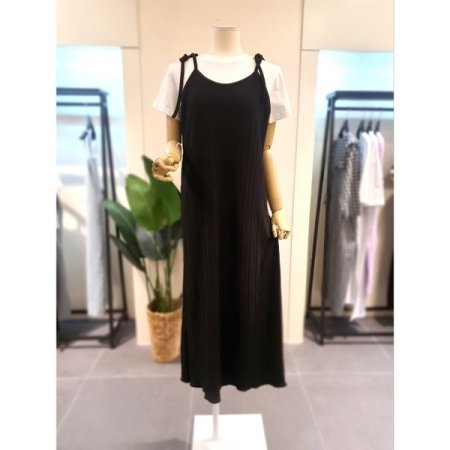 플리츠 뷔스티에 원피스 블랙