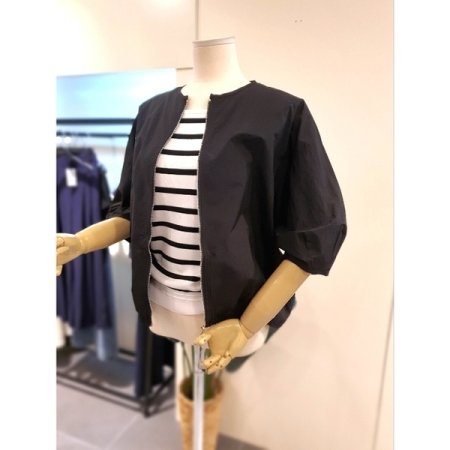 홑겹 5부소매 셔링 집업 점퍼