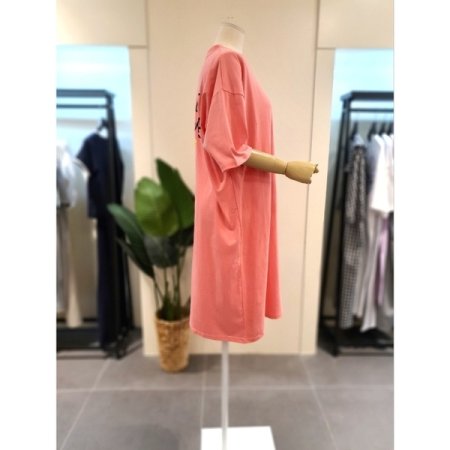 선사인 반팔 원피스 핑크