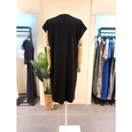 면 프린팅 드랍소매 원피스 블랙