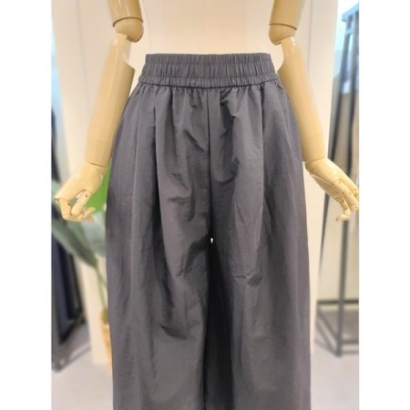 밑단 펀칭 쿨 와이드 팬츠 블랙