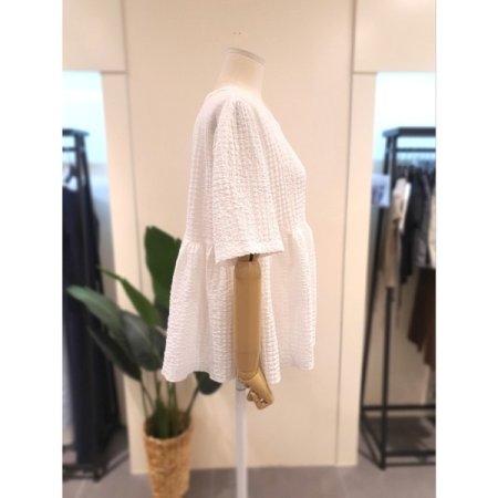 팝콘 셔링 반팔 블라우스 아이보리