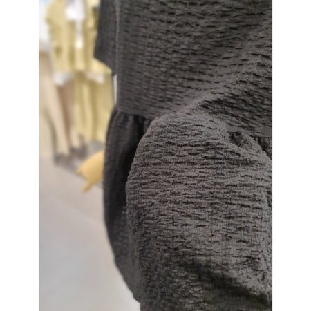 팝콘 셔링 반팔 블라우스 블랙