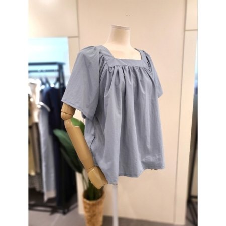 바스락 스퀘어넥 블라우스 블루