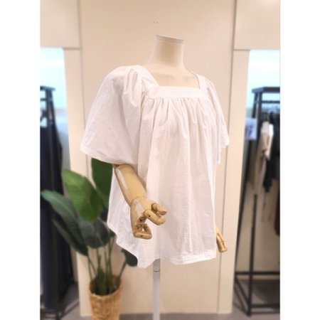 바스락 스퀘어넥 블라우스 아이보리