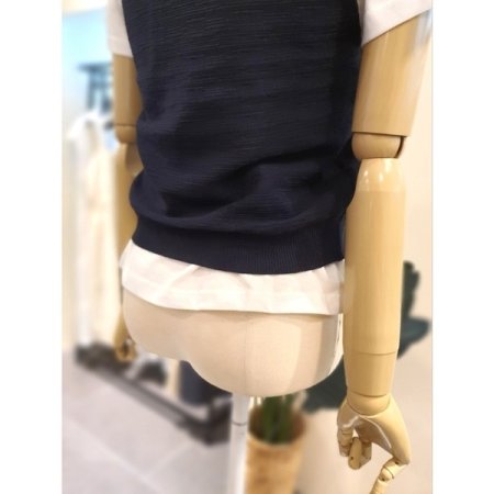 U넥 배색 엠보 니트 조끼 네이비