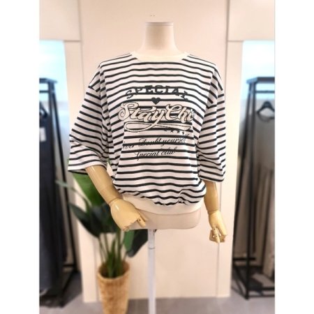 스트라이프 5부 소매 맨투맨 블랙