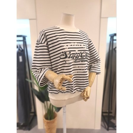 스트라이프 5부 소매 맨투맨 블랙