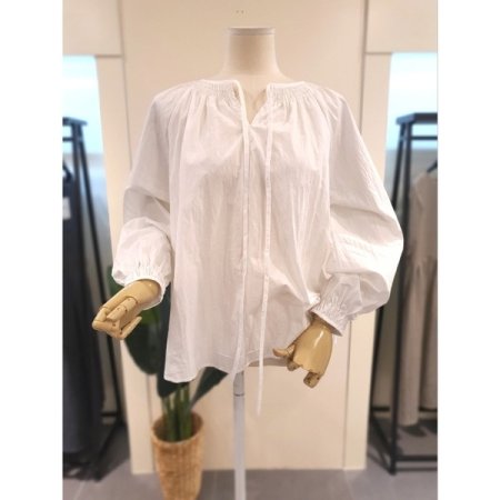 라운드 셔링 블라우스 네이비