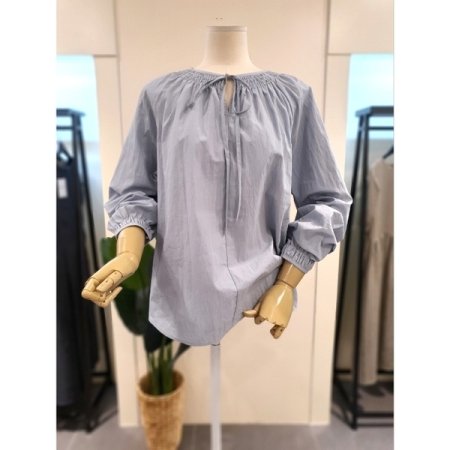 라운드 셔링 블라우스 네이비