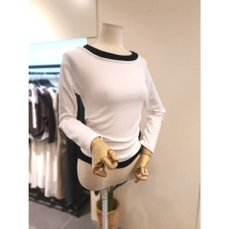 레이어드 이중 배색 티셔츠 아이보리