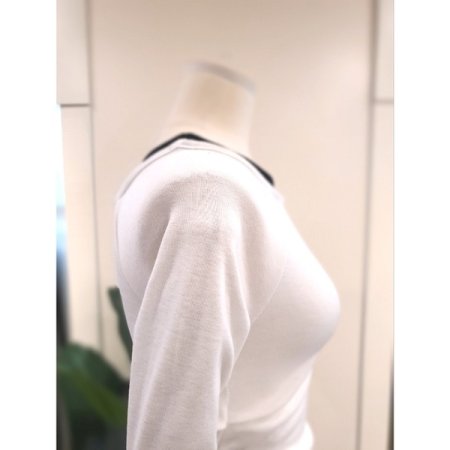 레이어드 이중 배색 티셔츠 아이보리