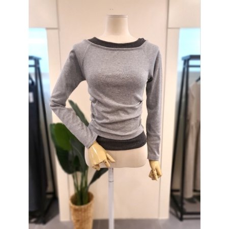 레이어드 이중 배색 티셔츠 아이보리