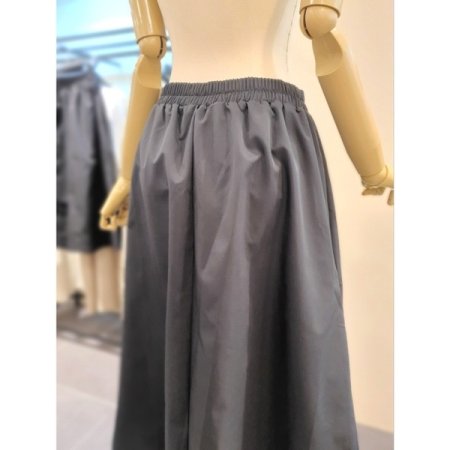 핀턱 뒷밴딩 스커트 다크그레이