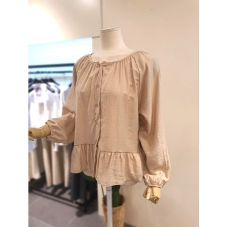 밑단 셔링 긴팔 블라우스 베이지