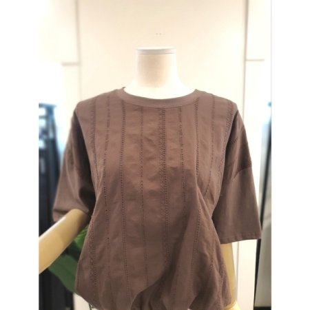 미스칸트 밴딩 펀칭 티셔츠 브라운