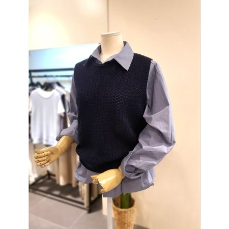 펀칭 니트 베스트 네이비