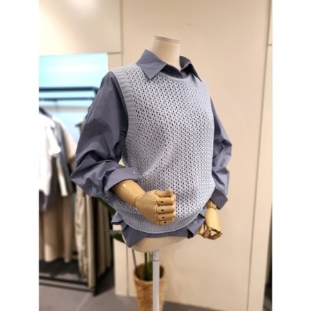 펀칭 니트 조끼 스카이블루