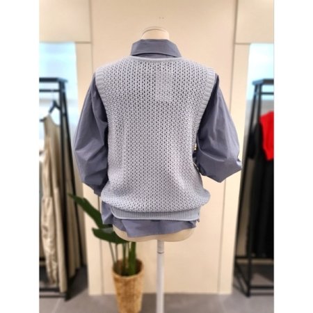 펀칭 니트 조끼 스카이블루