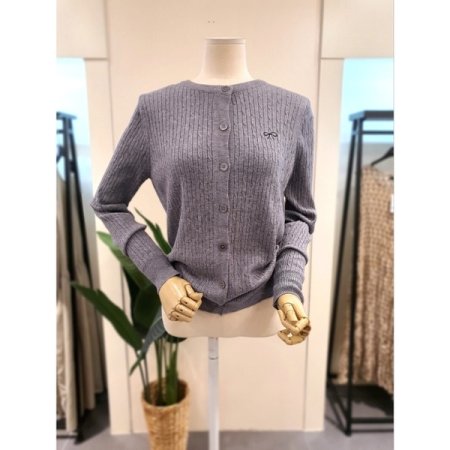 리본 자수 니트 가디건 아이보리