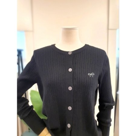 리본 꽈배기 니트 가디건 블랙