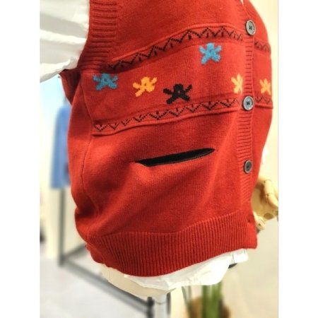 버튼 자카드 니트베스트 레드