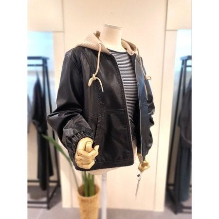 후드탈부착 집업 점퍼 블랙