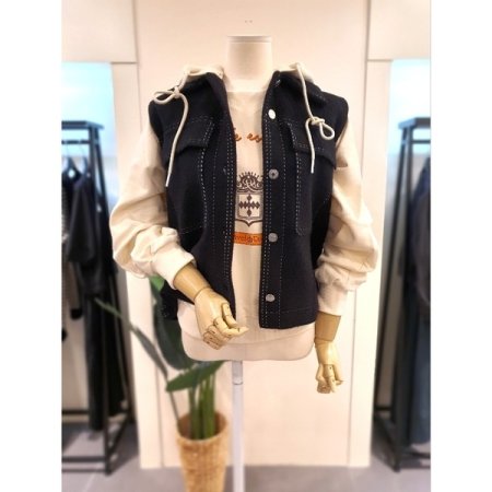 후드 탈부착 니트 조끼 크림