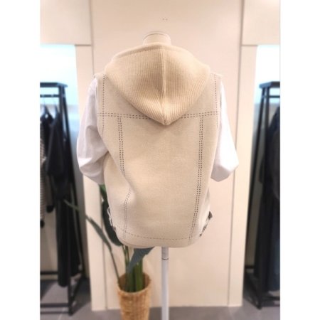 후드 탈부착 니트 조끼 크림