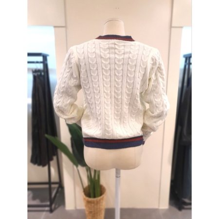 패치 꽈배기 니트 가디건 아이보리