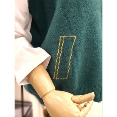 하트 버튼 니트 베스트 그린