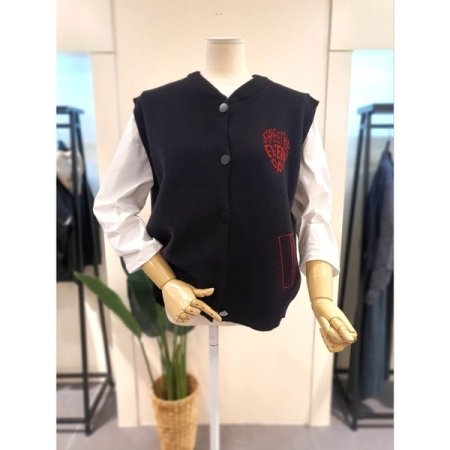 하트 버튼 니트 조끼 그레이