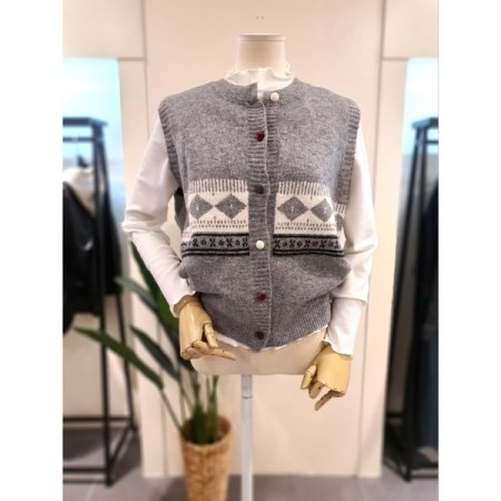 버튼 패턴 니트 조끼 그레이