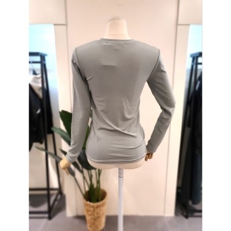 베이직 라운드넥 긴팔 티셔츠 카키