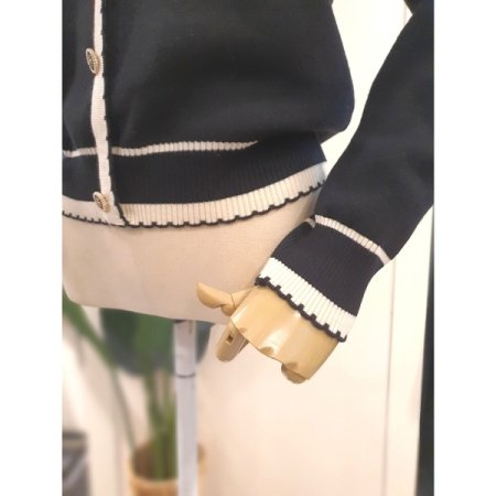 레인 장식 가디건 니트 블랙