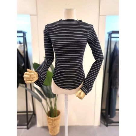 둥근밑단 단가라 골지 물결티 네이비