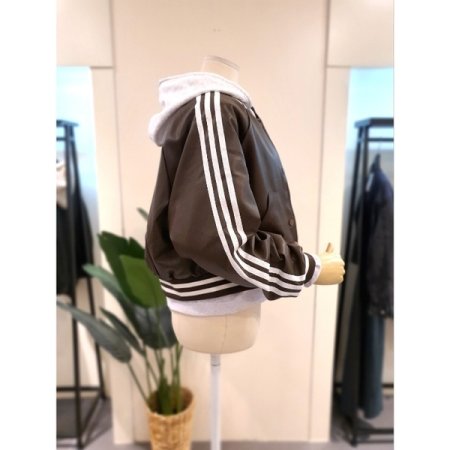 에코 가죽 라인 점퍼 브라운