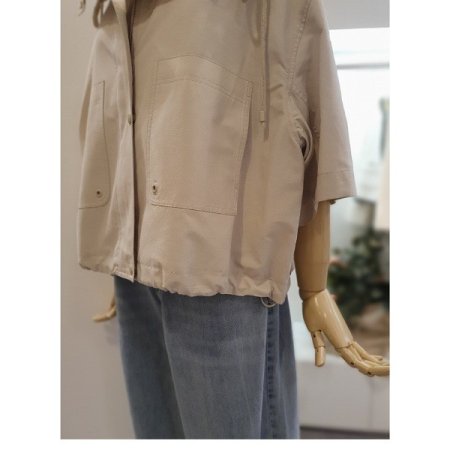 하프슬리브후드점퍼