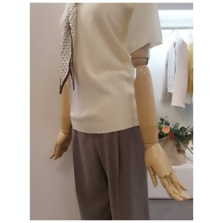 스카프카라니트