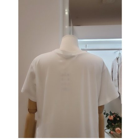 라운드낵레터링티셔츠