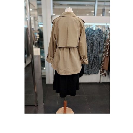 히든 싱글 하프 코트