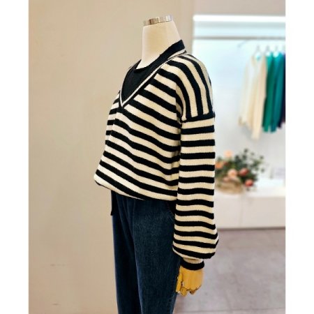 스트라이프스트링니트