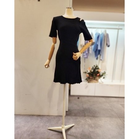 어깨트임 미니 니트원피스