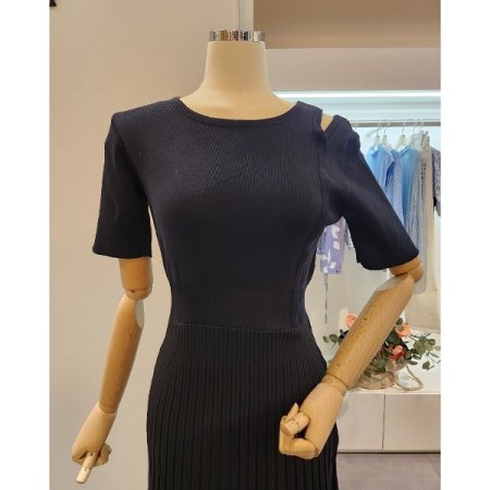 어깨트임 미니 니트원피스