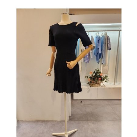 어깨트임 미니 니트원피스